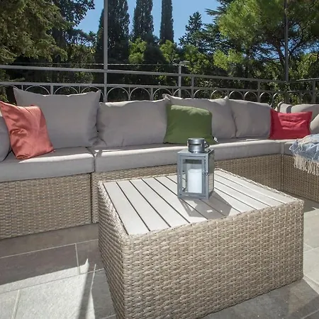 Apartman House Rina