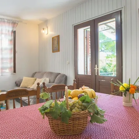 Apartman House Rina