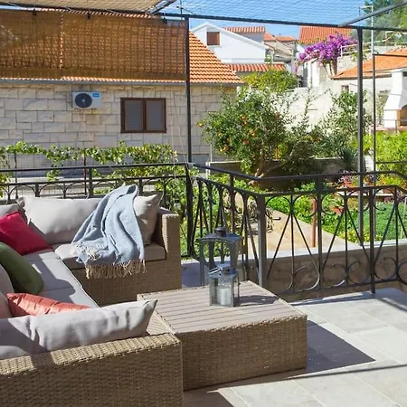Apartman House Rina